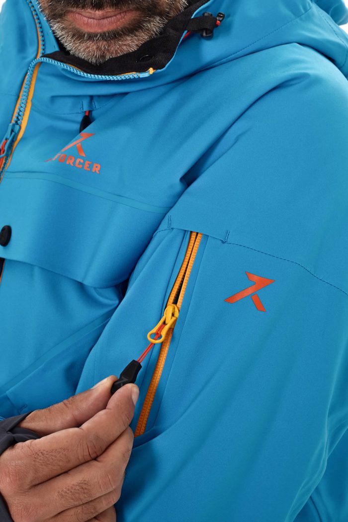 chaqueta azul esquí con bolsillos laterales