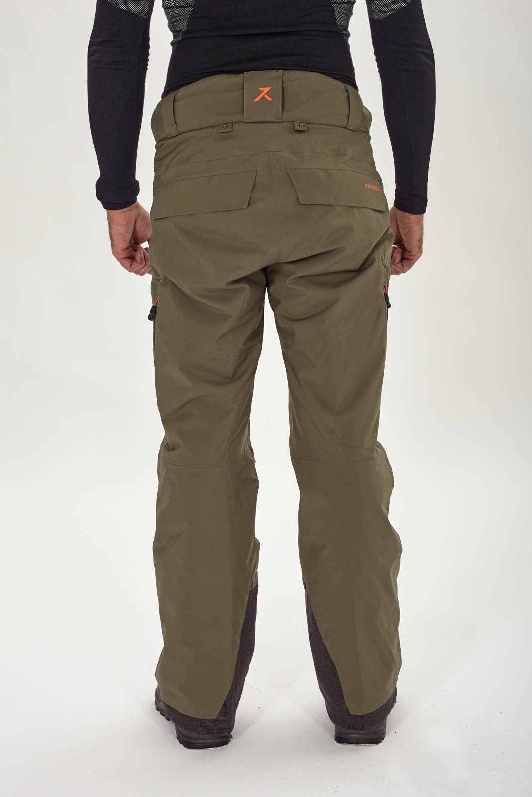 On Fire pants. Pantalones de esquí para hombre. Hecho en Europa.
